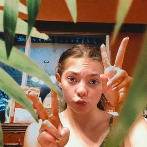 Meet your Posher, Brooky